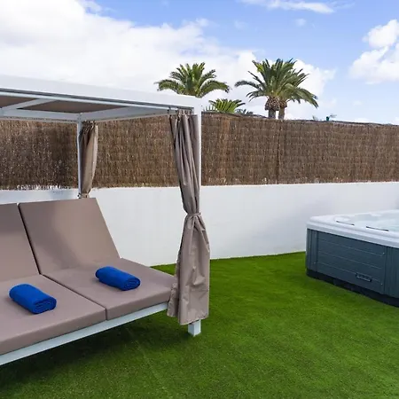 Villas New Lanzasuites Plus Playa Blanca  Exterior photo